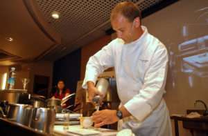 Chef John Fleer demoing one of his dishes at the conference (Photo by Montxo A.G.)