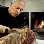 Chef Bittor Arginzoniz slices beef (Photo by Etxebarri)